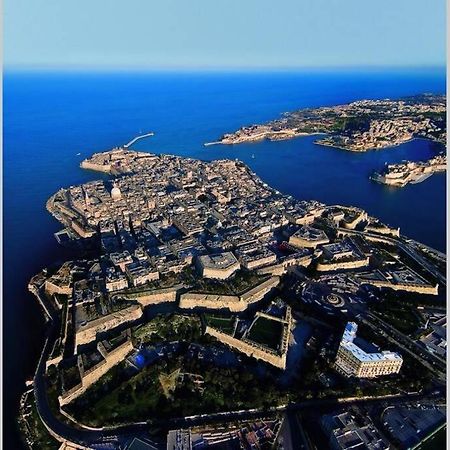 Valletta Art House - Retro Bordello المظهر الخارجي الصورة